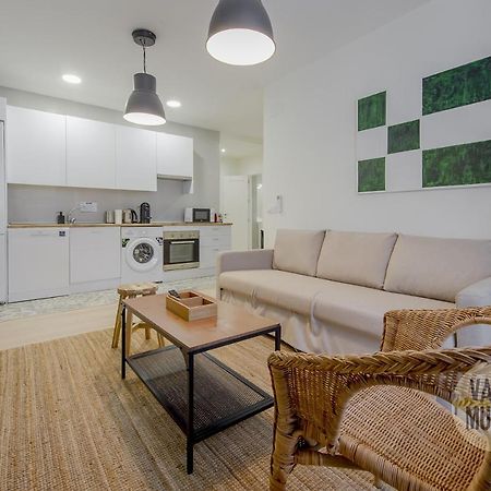 Spacious New Apartment Para 7 En La Plaza De Tirso De Molina 마드리드 외부 사진