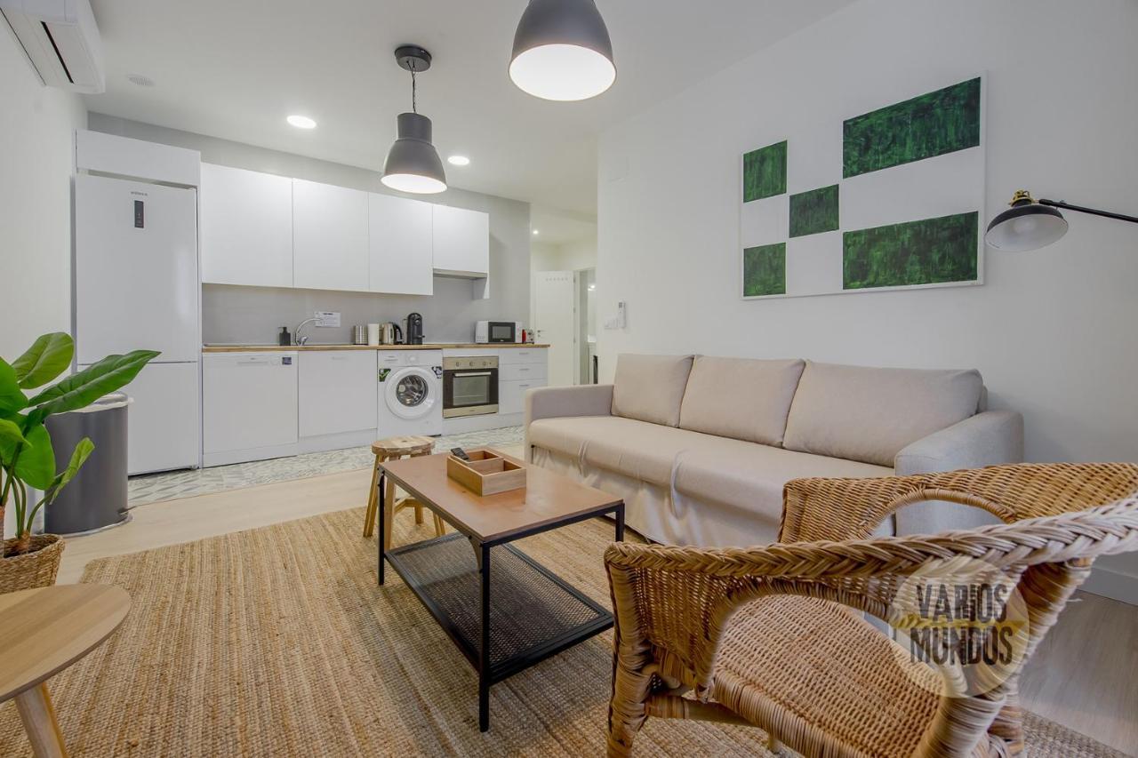 Spacious New Apartment Para 7 En La Plaza De Tirso De Molina 마드리드 외부 사진